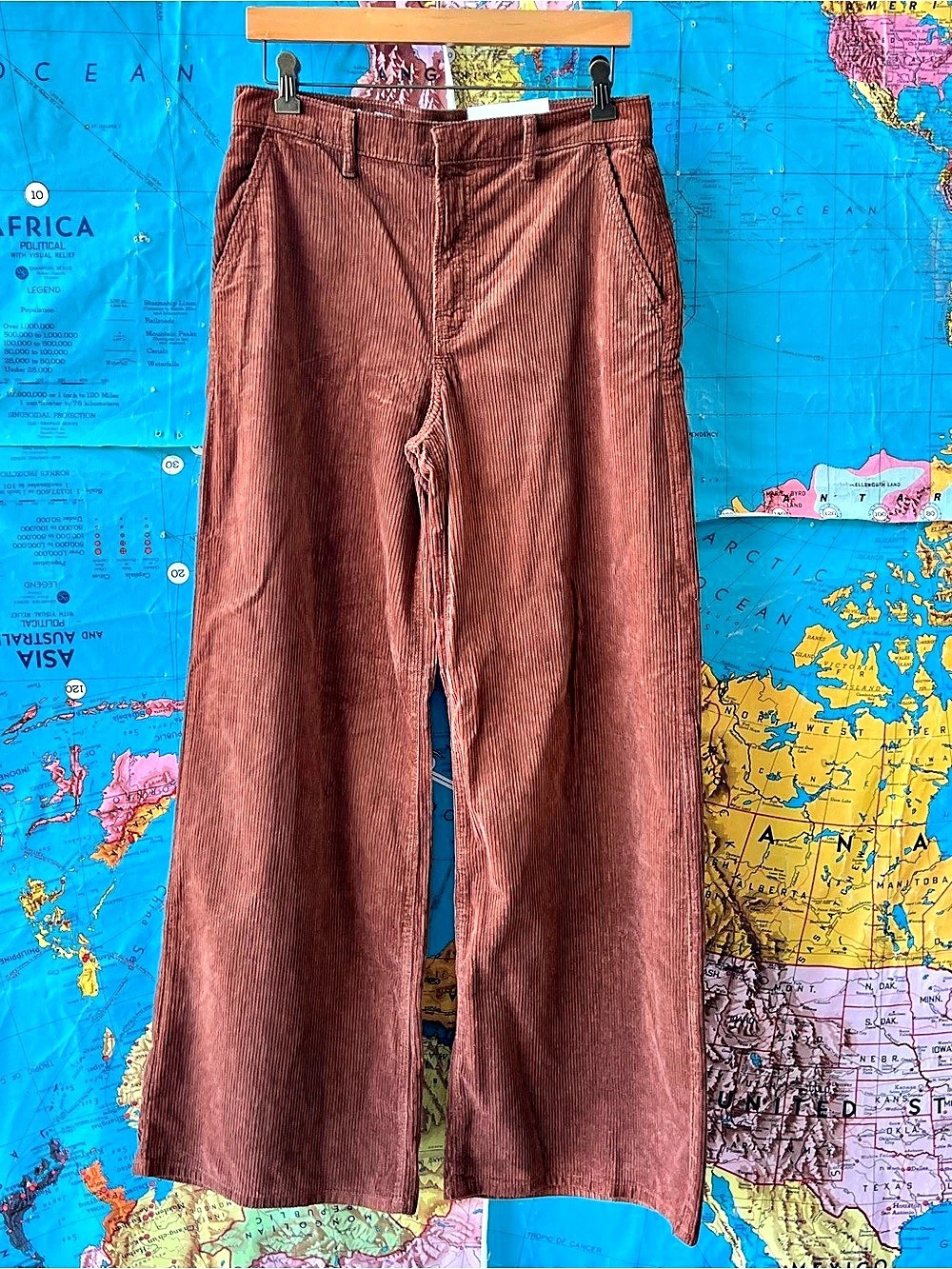 a.n.a High-Rise Wide Leg Wide Leg Corduroy Pants Size 6 NWT